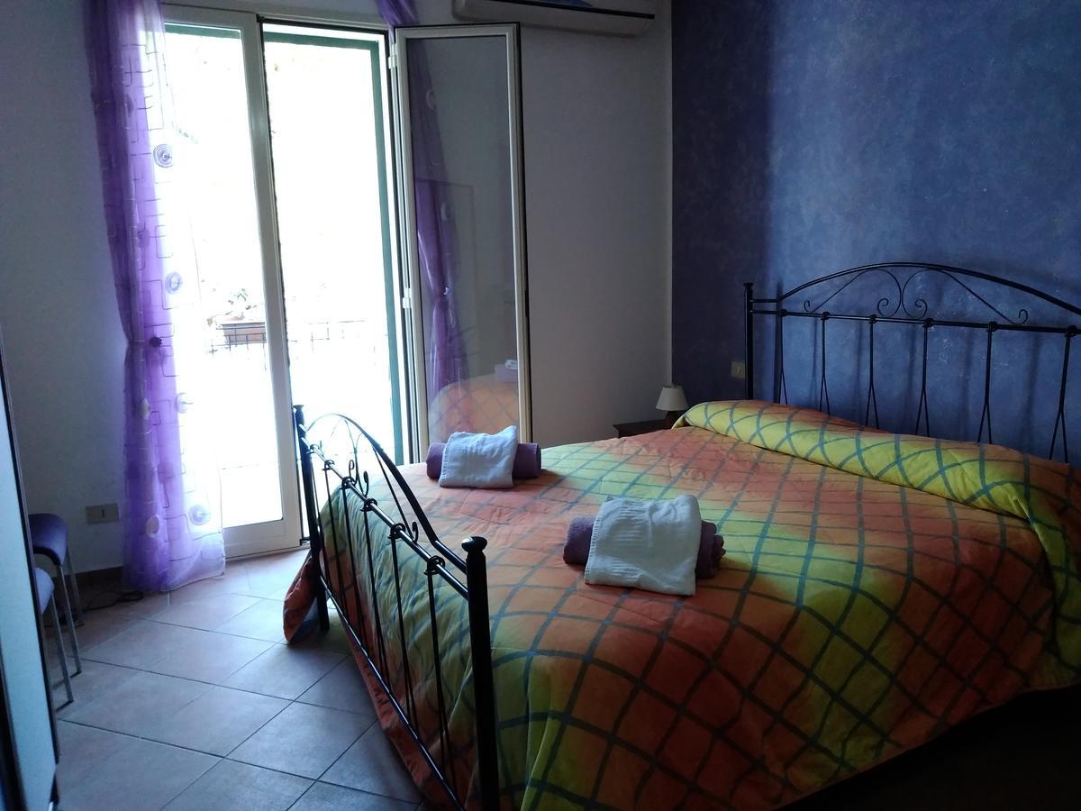 Alba Tra I Pini B&B Cefalù Buitenkant foto