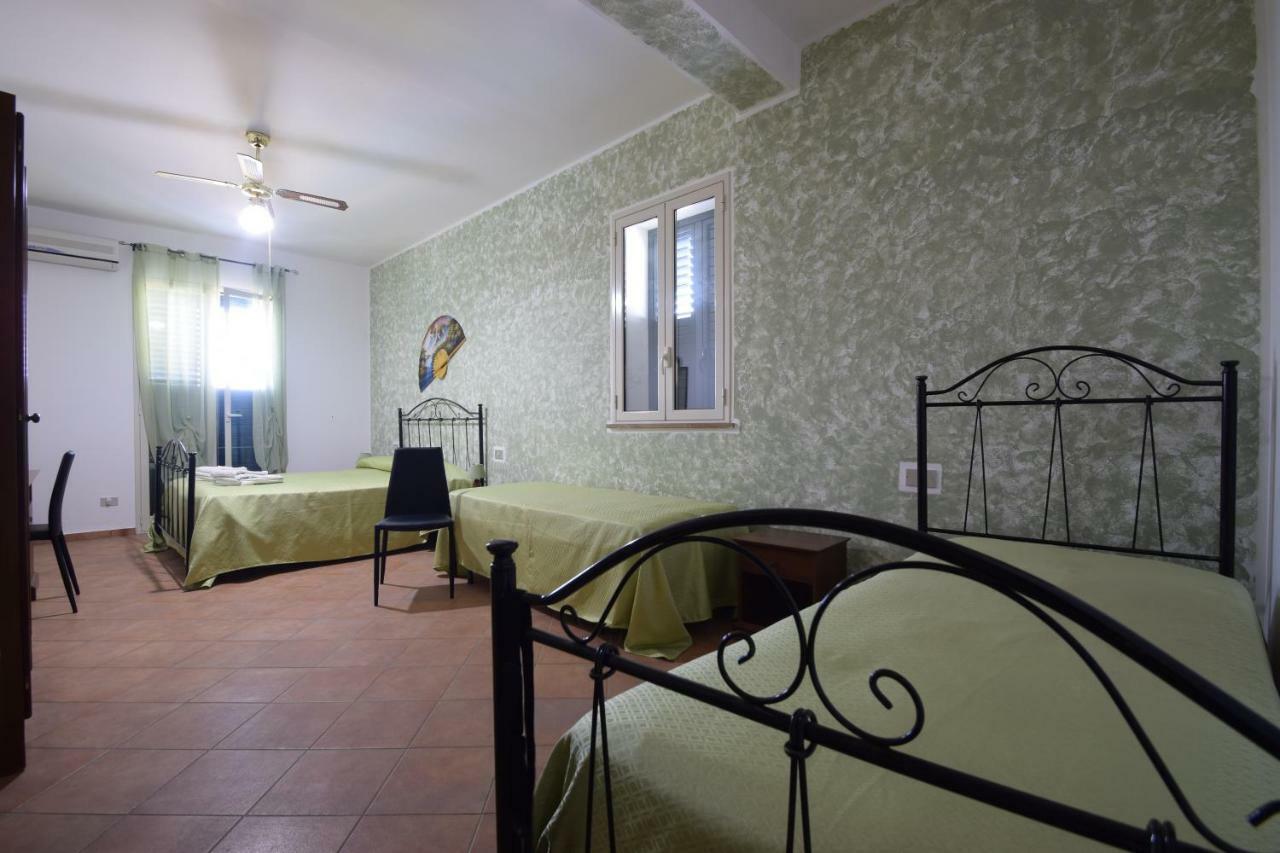 Alba Tra I Pini B&B Cefalù Buitenkant foto