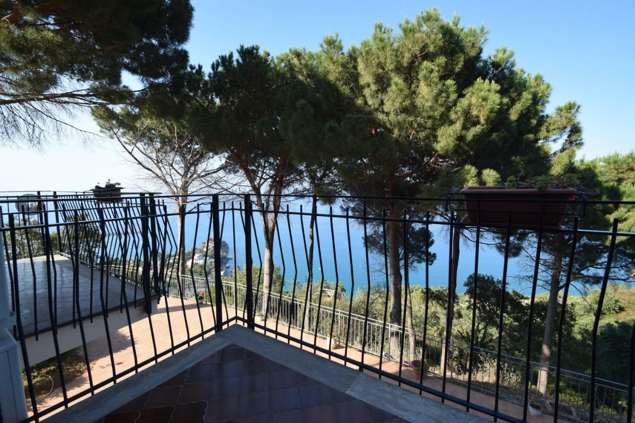 Alba Tra I Pini B&B Cefalù Buitenkant foto